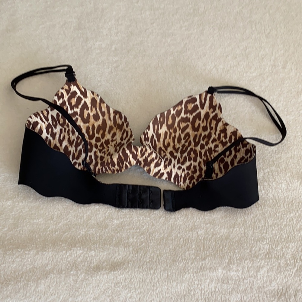 VS very sexy bra - Picture 3 of 3
